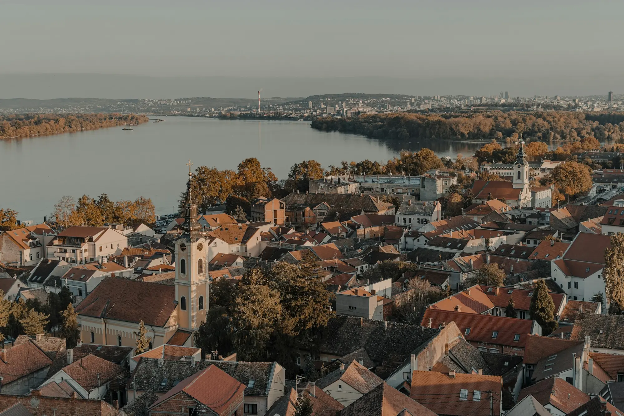 Krovovi Zemuna i Dunav iz vazduha